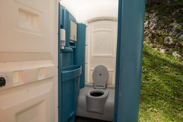 Best Portable restroom trailer rental  in Springdale, NC